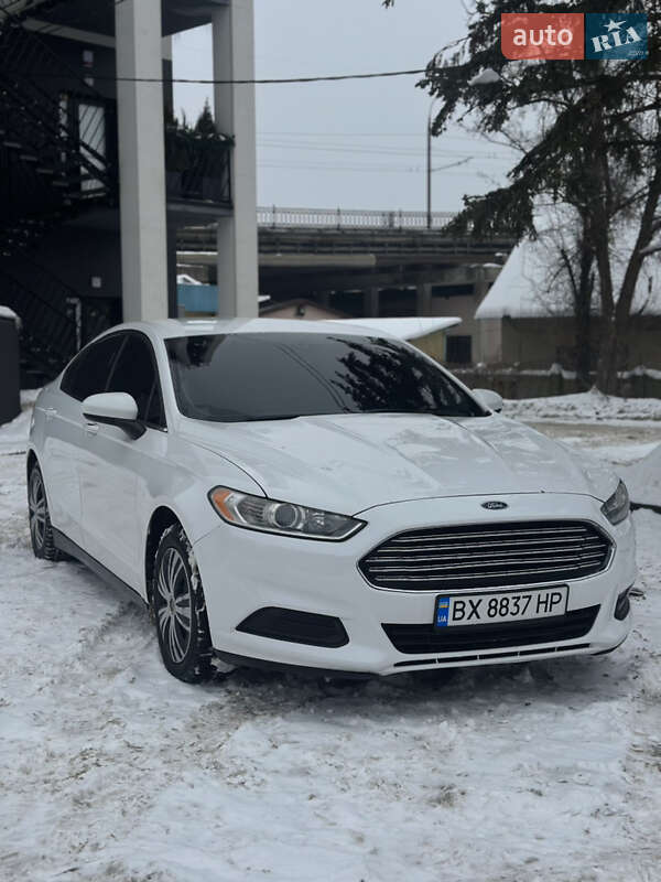 Седан Ford Fusion 2013 в Ивано-Франковске