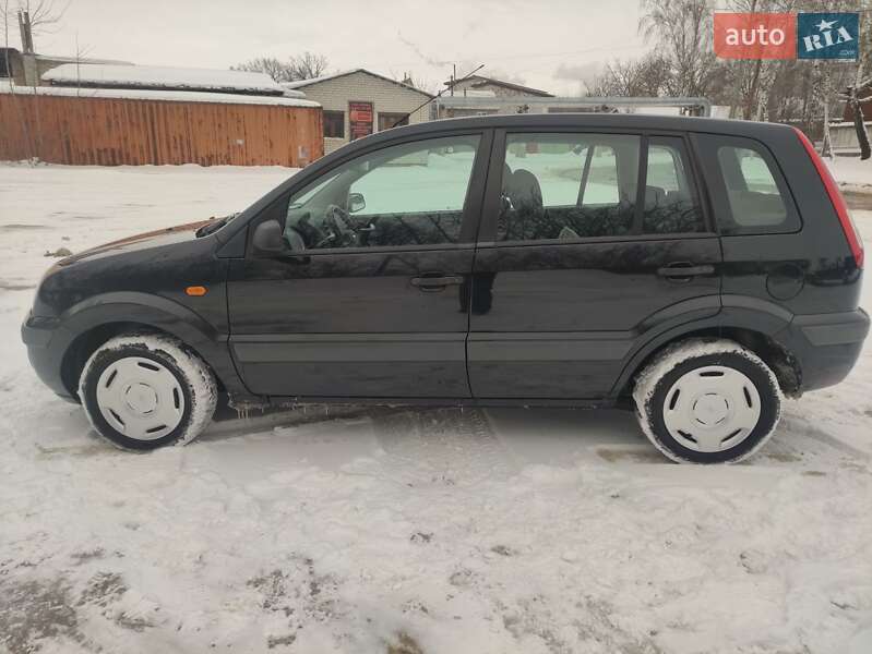 Хэтчбек Ford Fusion 2009 в Чернигове