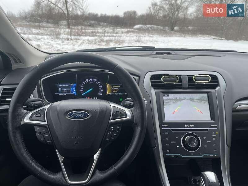 Седан Ford Fusion 2014 в Кременчуці