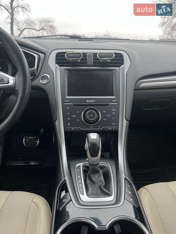 Седан Ford Fusion 2014 в Кременчуці