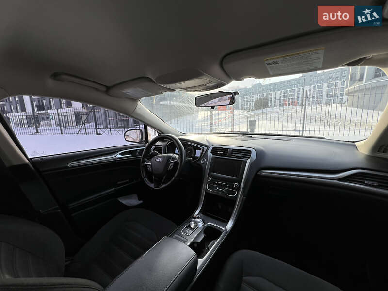 Седан Ford Fusion 2016 в Черкассах