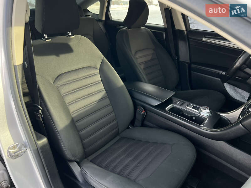 Седан Ford Fusion 2016 в Черкассах