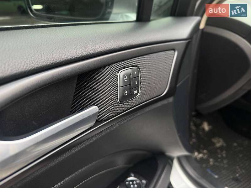 Седан Ford Fusion 2019 в Киеве фото 10 Седан Ford Fusion 2019 в Киеве