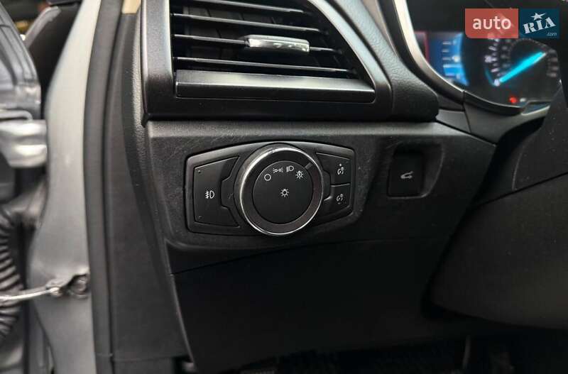 Седан Ford Fusion 2019 в Киеве фото 16 Седан Ford Fusion 2019 в Киеве