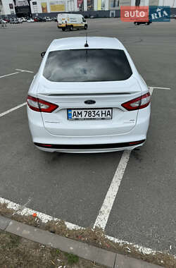 Седан Ford Fusion 2015 в Киеве
