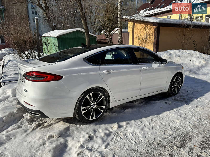 Седан Ford Fusion 2018 в Киеве
