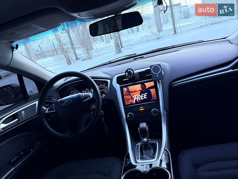 Седан Ford Fusion 2013 в Стрые