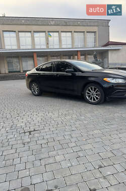 Седан Ford Fusion 2016 в Болграді