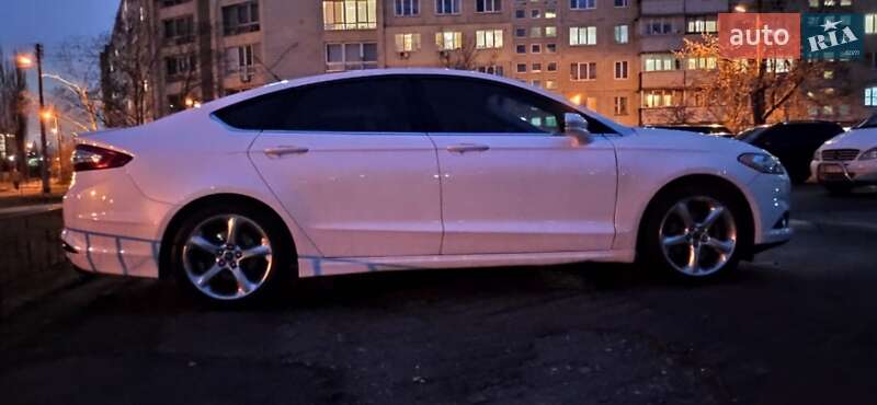 Седан Ford Fusion 2013 в Киеве