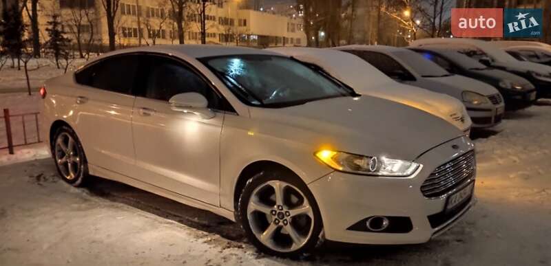 Седан Ford Fusion 2013 в Киеве фото Седан Ford Fusion 2013 в Киеве
