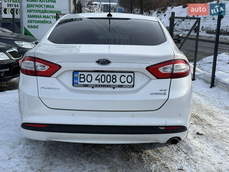 Седан Ford Fusion 2013 в Кременці
