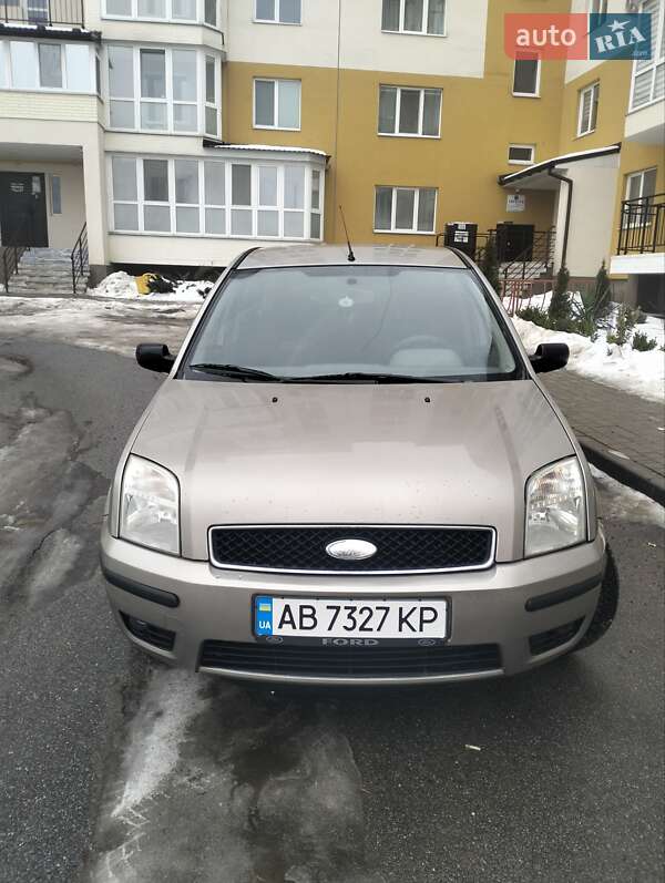 Хэтчбек Ford Fusion 2003 в Виннице