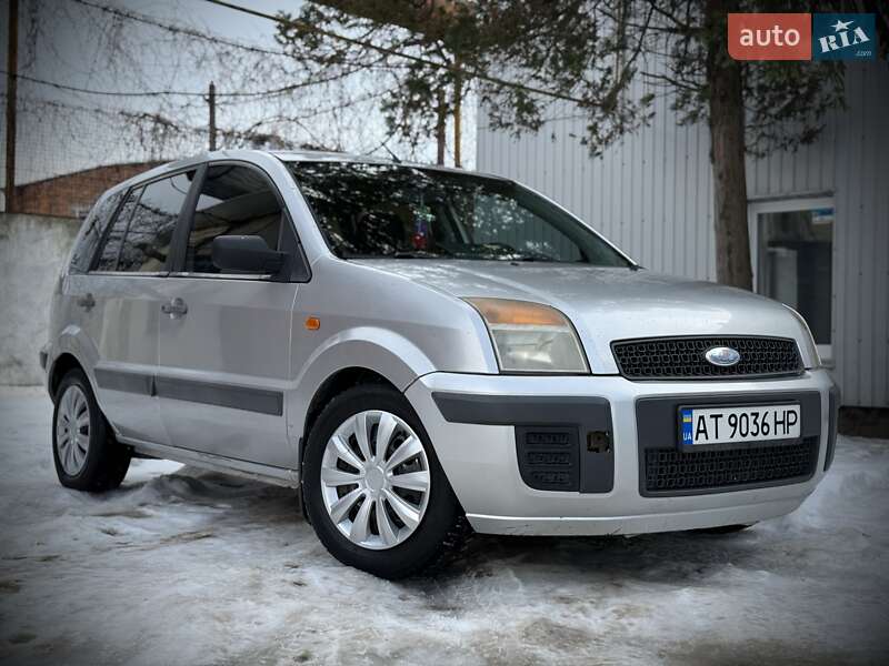 Хэтчбек Ford Fusion 2006 в Ивано-Франковске