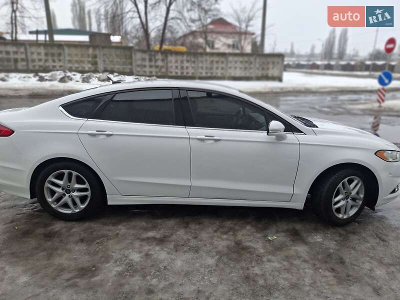 Седан Ford Fusion 2013 в Киеве