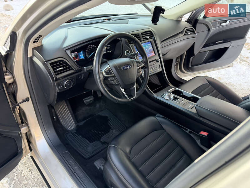 Седан Ford Fusion 2018 в Киеве фото 10 Седан Ford Fusion 2018 в Киеве