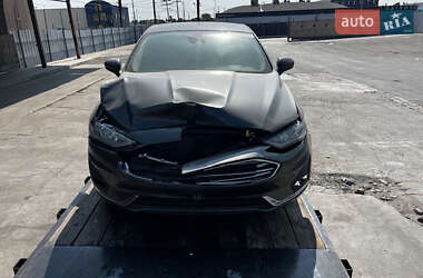 Седан Ford Fusion 2019 в Львове