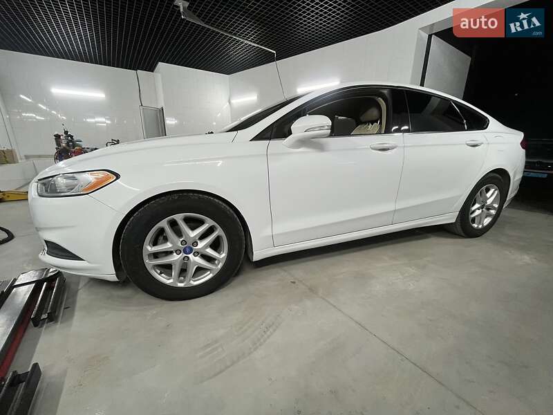 Ford Fusion 2013
