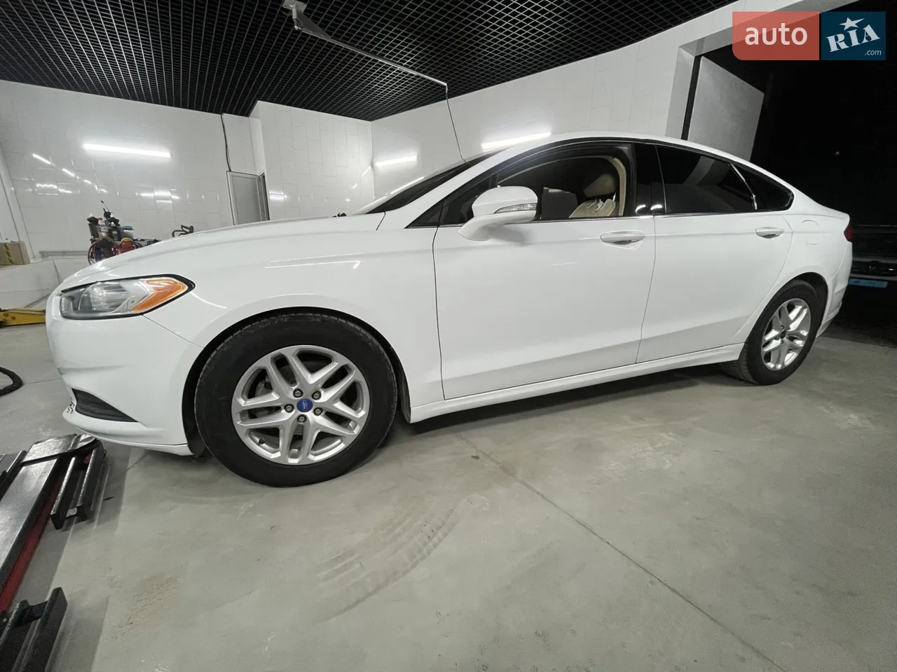 2014 Ford Fusion - мініатюра 25