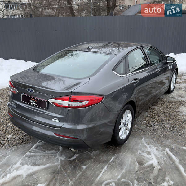 Седан Ford Fusion 2019 в Ивано-Франковске