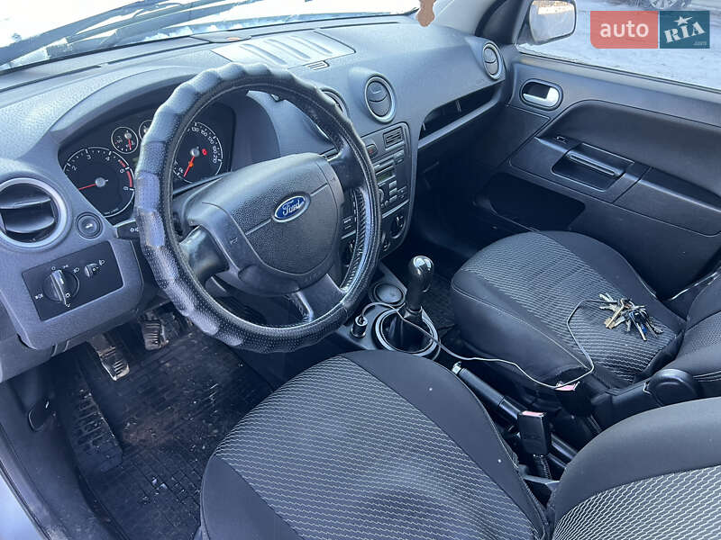 Седан Ford Fusion 2006 в Долині фото 2 Седан Ford Fusion 2006 в Долині