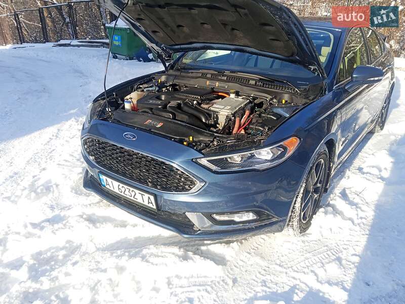 Седан Ford Fusion 2018 в Києві