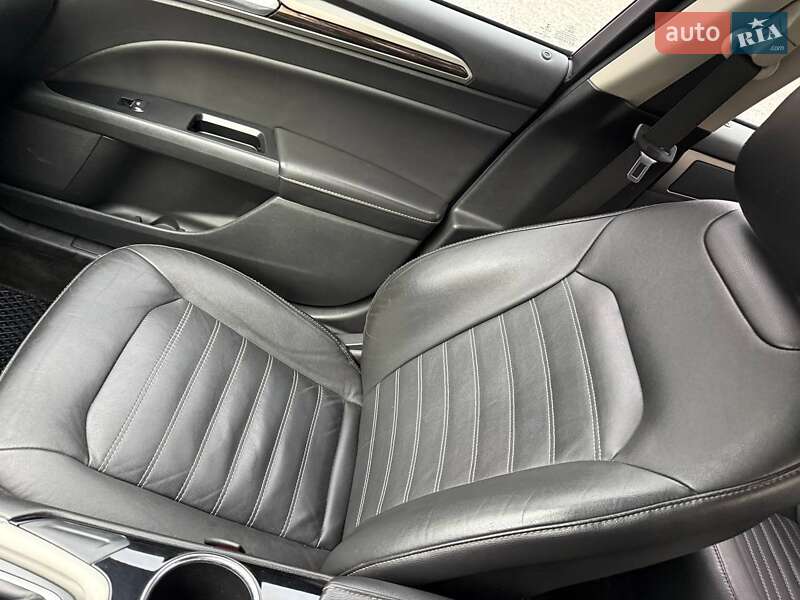 Седан Ford Fusion 2014 в Днепре