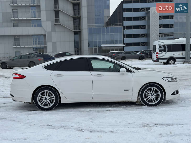 Седан Ford Fusion 2015 в Киеве