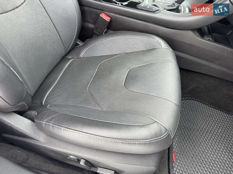 Седан Ford Fusion 2015 в Киеве