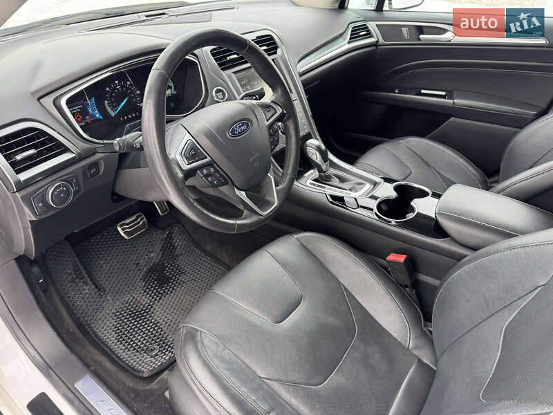 Седан Ford Fusion 2015 в Киеве