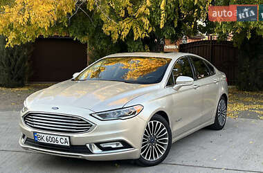 Седан Ford Fusion 2016 в Львове
