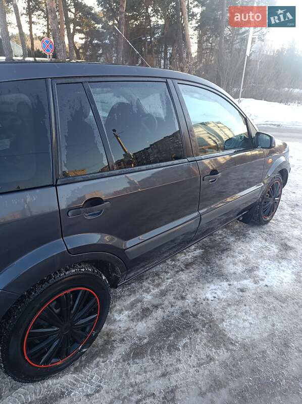 Хэтчбек Ford Fusion 2007 в Житомире