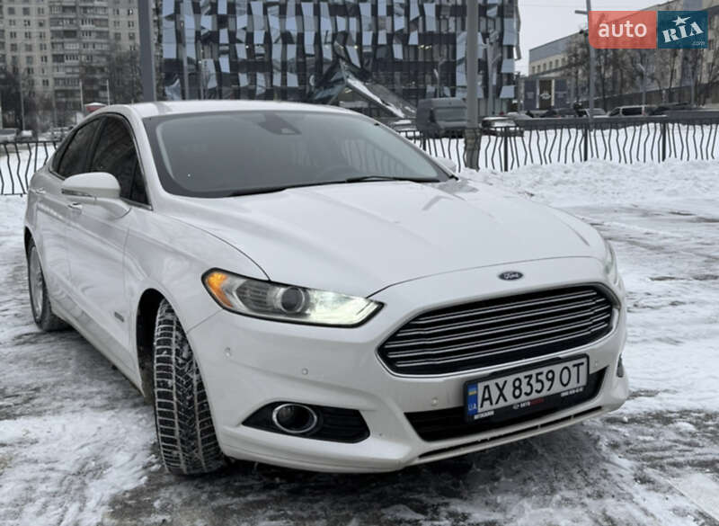 Ford Fusion 2015