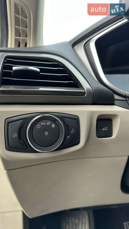 Седан Ford Fusion 2018 в Києві