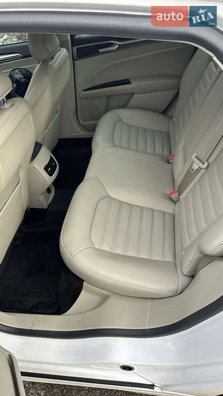 Седан Ford Fusion 2018 в Києві