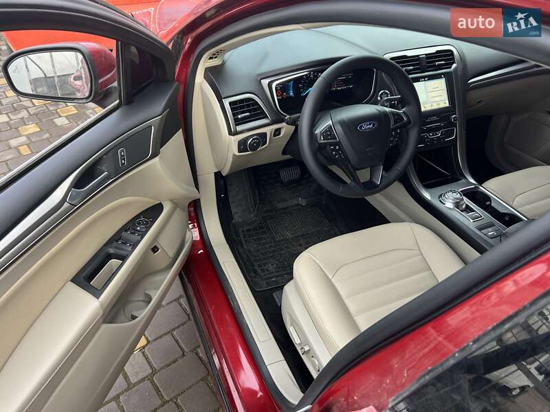 Седан Ford Fusion 2019 в Одессе