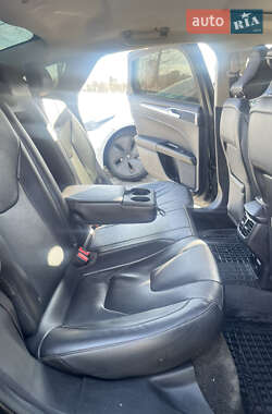 Седан Ford Fusion 2015 в Тыврове