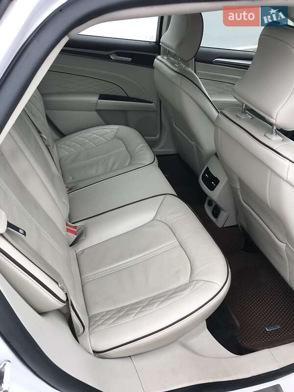 Седан Ford Fusion 2016 в Киеве