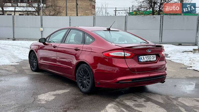 Седан Ford Fusion 2013 в Киеве