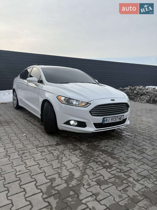 Седан Ford Fusion 2014 в Бородянке