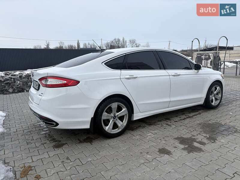 Седан Ford Fusion 2014 в Бородянке