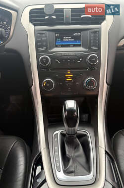 Седан Ford Fusion 2014 в Бородянке