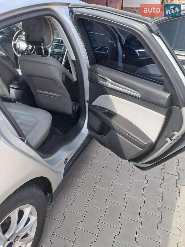 Седан Ford Fusion 2014 в Тернополе