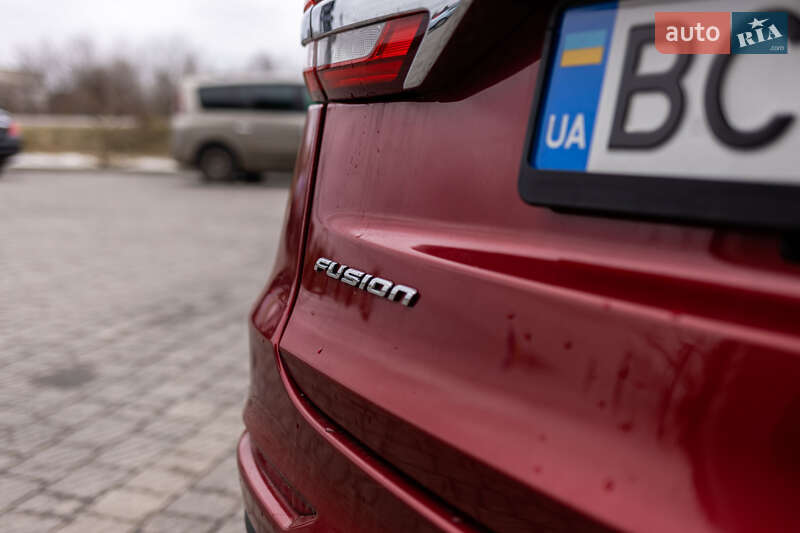 Седан Ford Fusion 2020 в Стрые