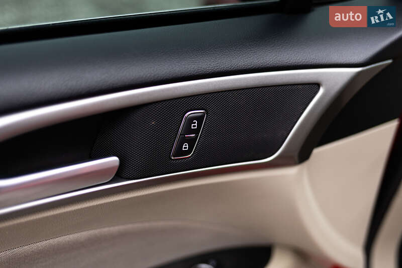 Седан Ford Fusion 2020 в Стрые