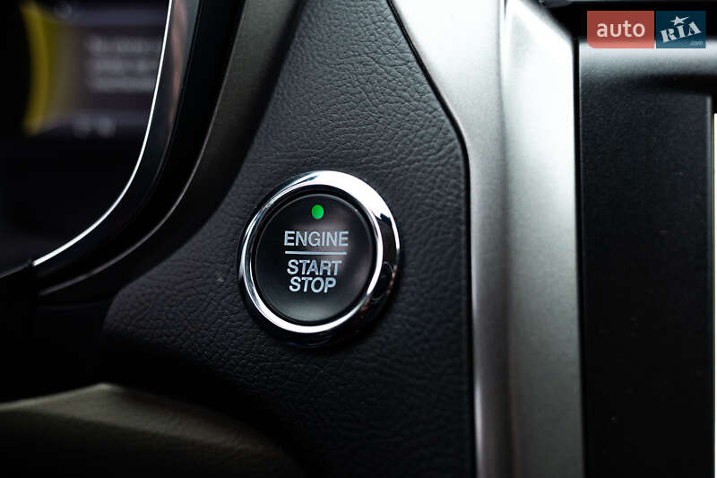 Седан Ford Fusion 2020 в Стрые