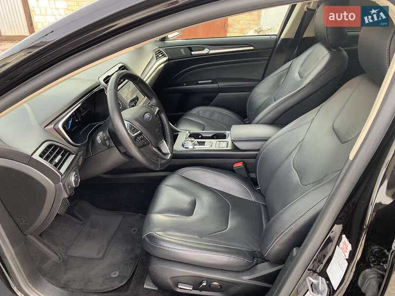 Седан Ford Fusion 2019 в Киеве