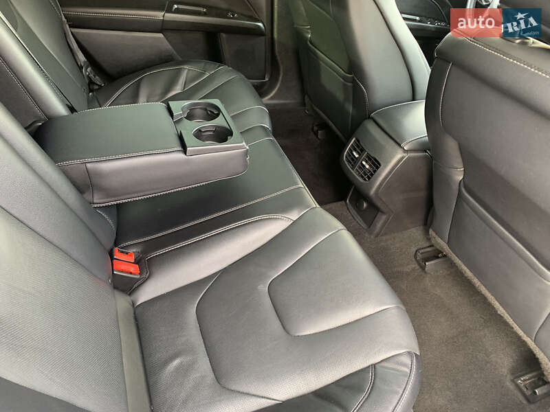 Седан Ford Fusion 2019 в Киеве