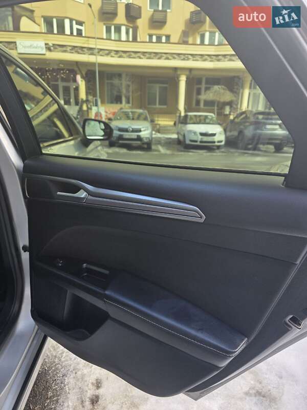 Седан Ford Fusion 2017 в Києві