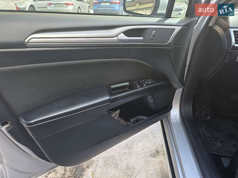 Седан Ford Fusion 2017 в Києві