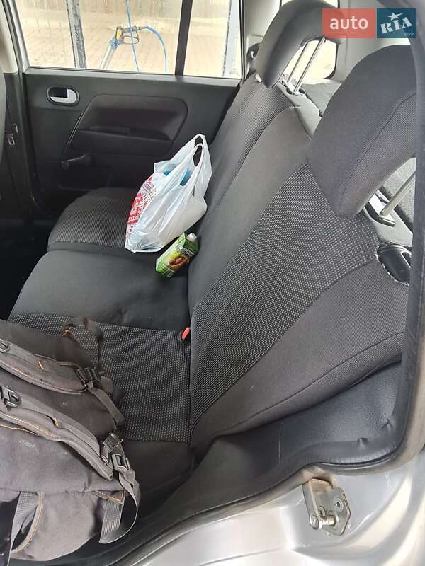 Хэтчбек Ford Fusion 2008 в Новом Роздоле